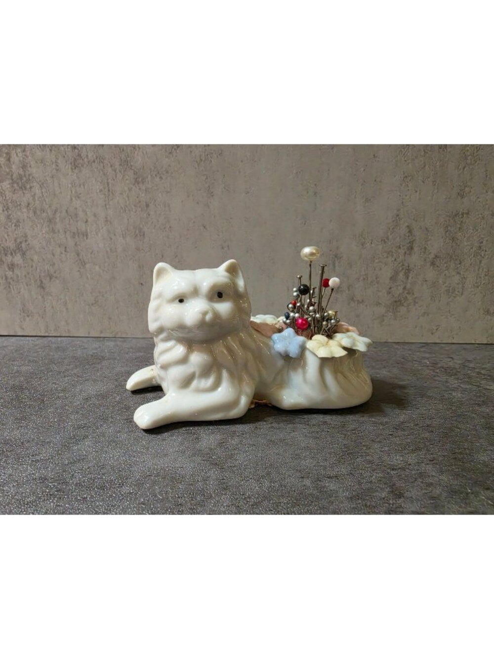 Vintage Porcelain White Persian Cat Pincushion 4" Ceramic Fluffy Kitten Pins